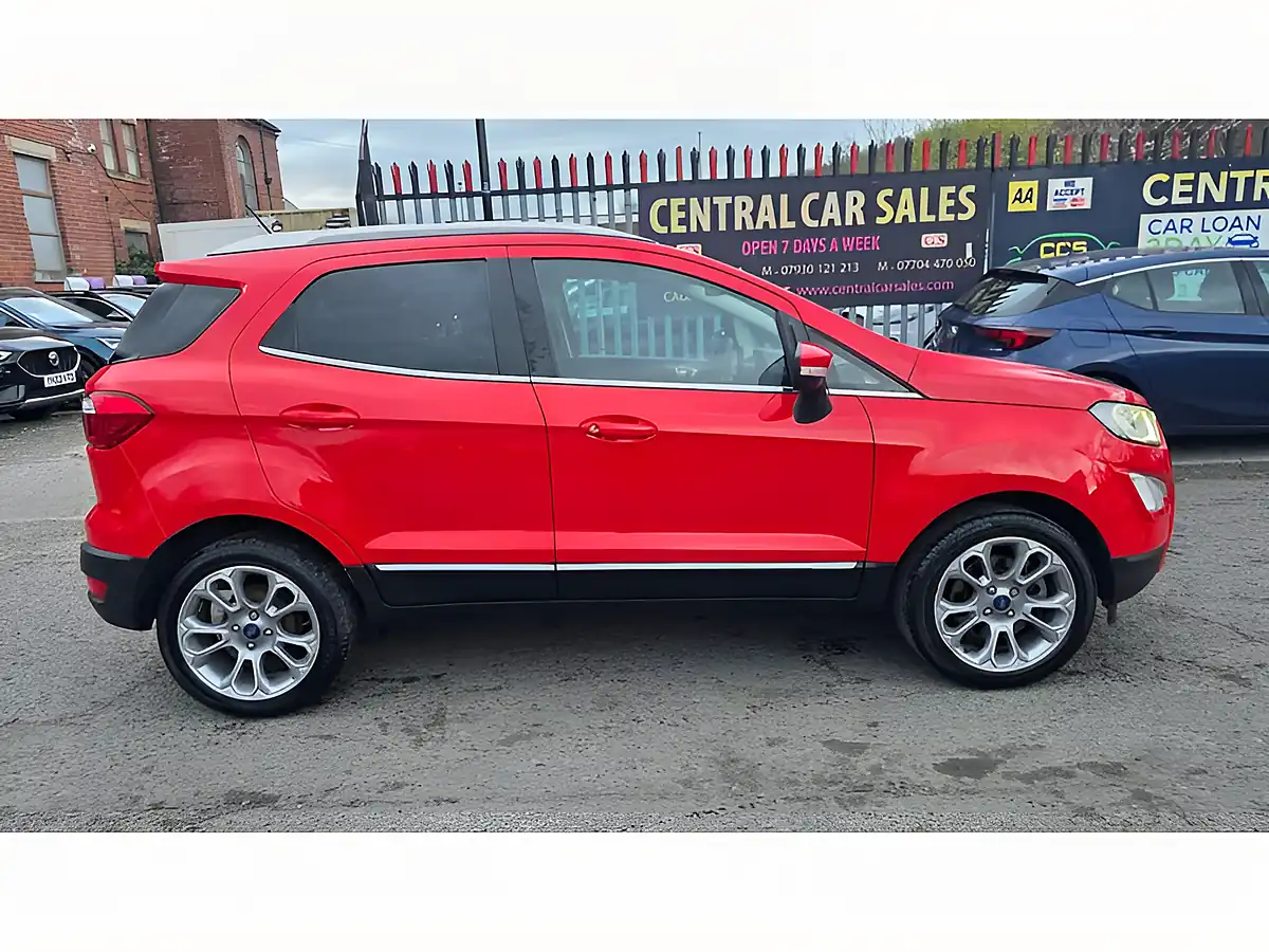 Used 2018 Ford Ecosport Titanium Red - Interior and Exterior details 5
