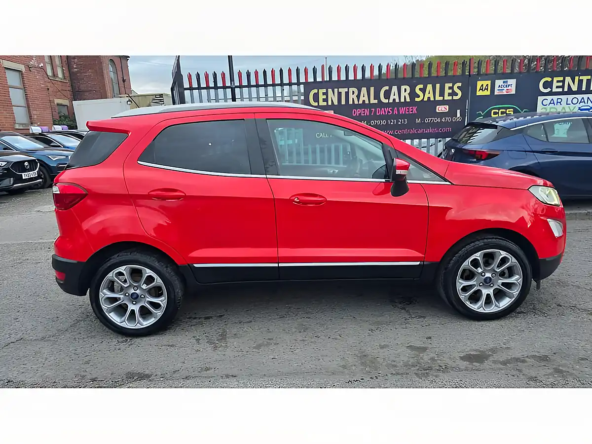 Used 2018 Ford Ecosport Titanium Red - Interior and Exterior details 7