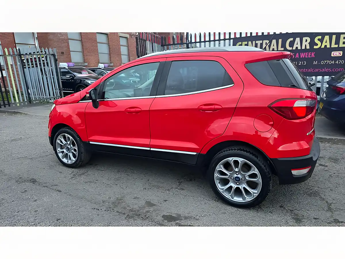 Used 2018 Ford Ecosport Titanium Red - Interior and Exterior details 9