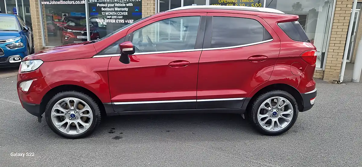 Used 2018 Ford Ecosport Titanium Red - Interior and Exterior details 15