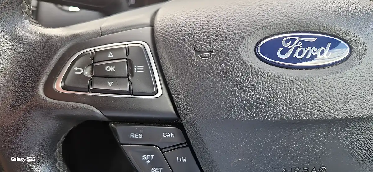 Used 2018 Ford Ecosport Titanium Red - Interior and Exterior details 18