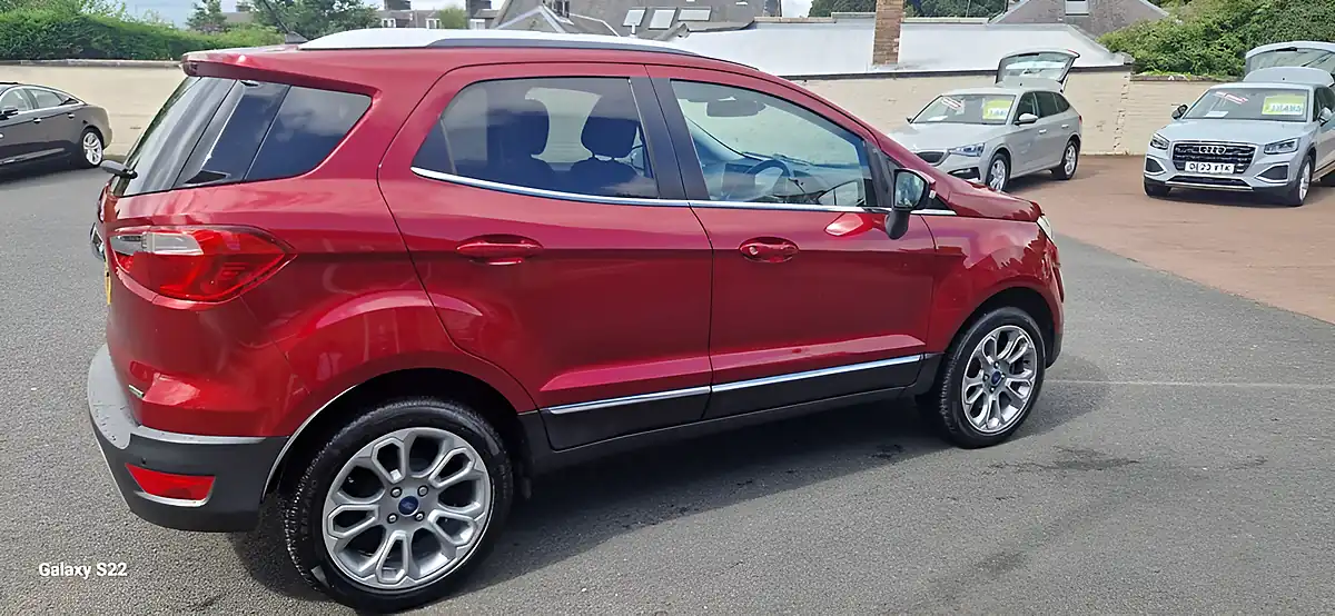 Used 2018 Ford Ecosport Titanium Red - Interior and Exterior details 5