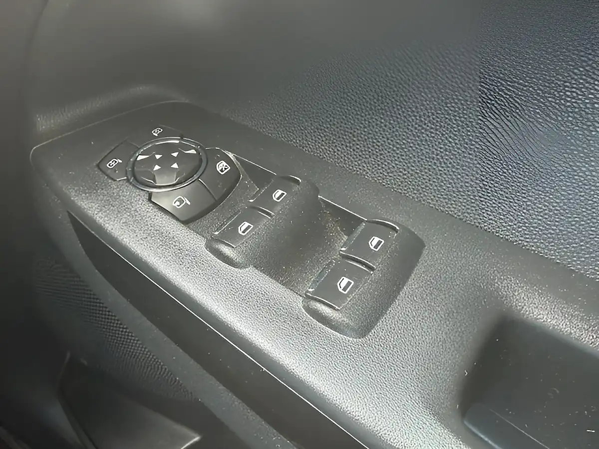 Used 2018 Ford Ecosport Titanium Red - Interior and Exterior details 12