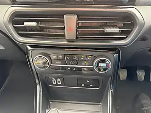 Used 2018 Ford Ecosport Titanium Red - Interior and Exterior details 14