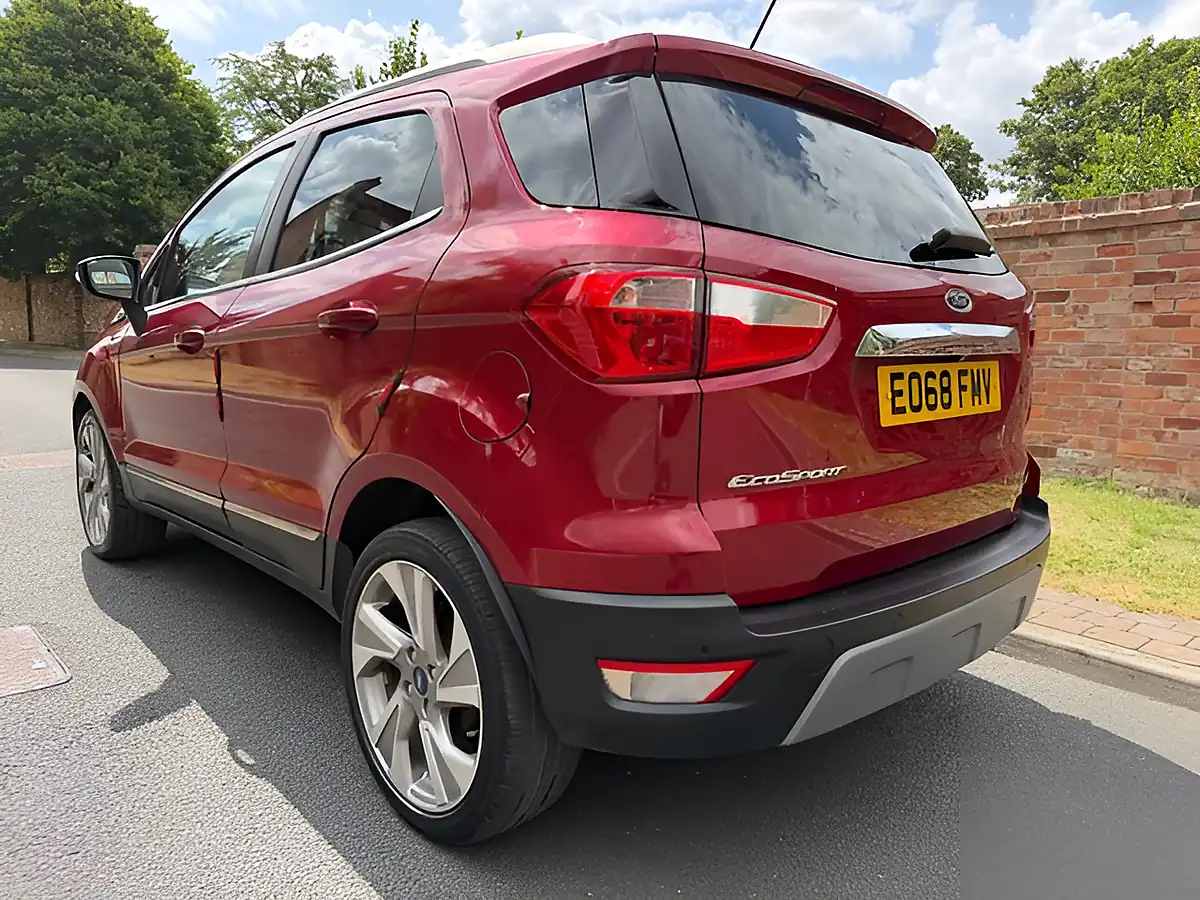 Used 2018 Ford Ecosport Titanium Red - Interior and Exterior details 20