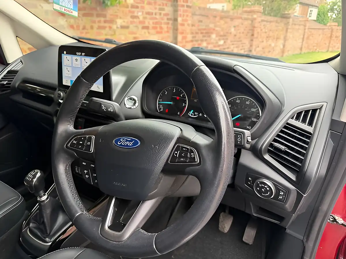 Used 2018 Ford Ecosport Titanium Red - Interior and Exterior details 9