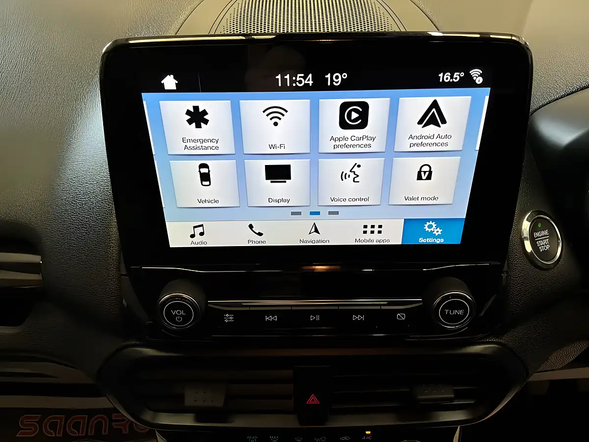 Used 2018 Ford Ecosport Titanium Silver - Interior and Exterior details 16