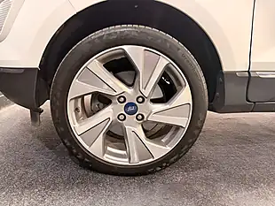 Used 2018 Ford Ecosport Titanium White - Interior and Exterior details 15