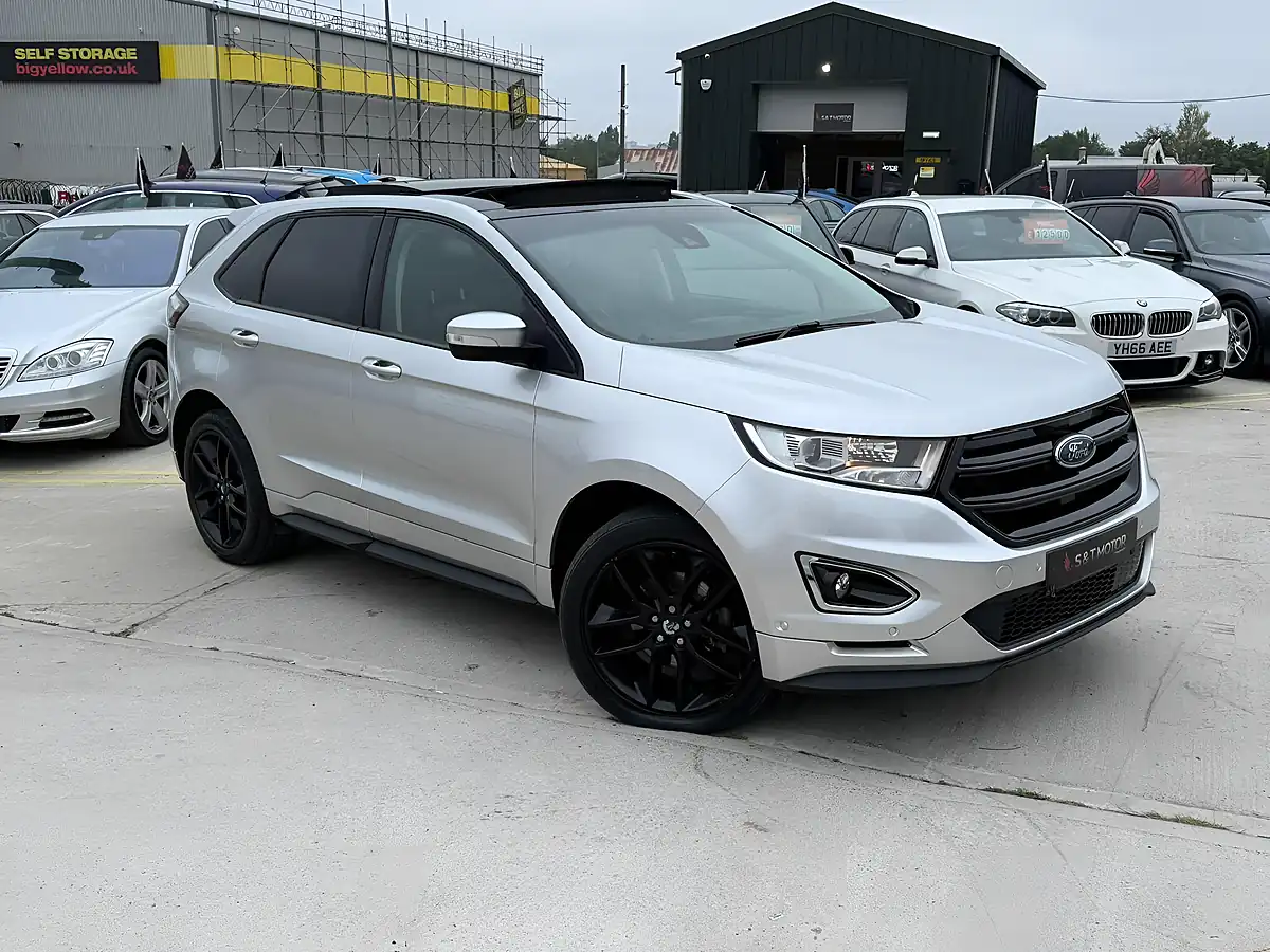 Used 2018 Ford Edge Sport Silver - Front View