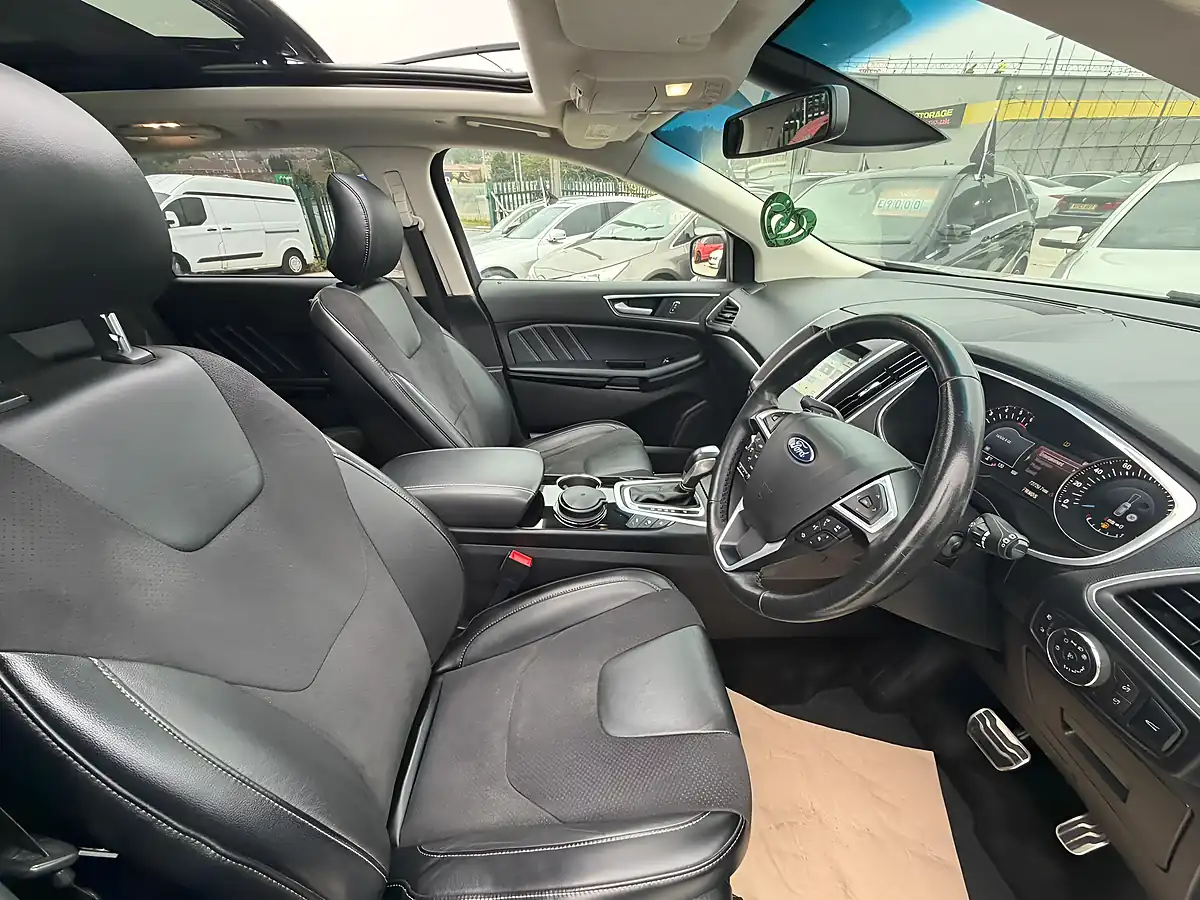 Used 2018 Ford Edge Sport Silver - Interior and Exterior details 13