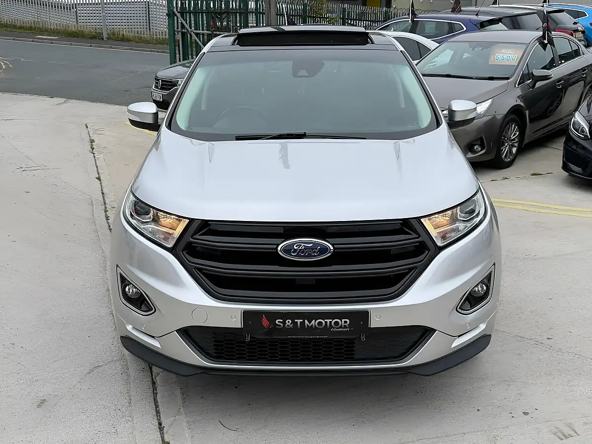 Used 2018 Ford Edge Sport Silver - Interior and Exterior details 2