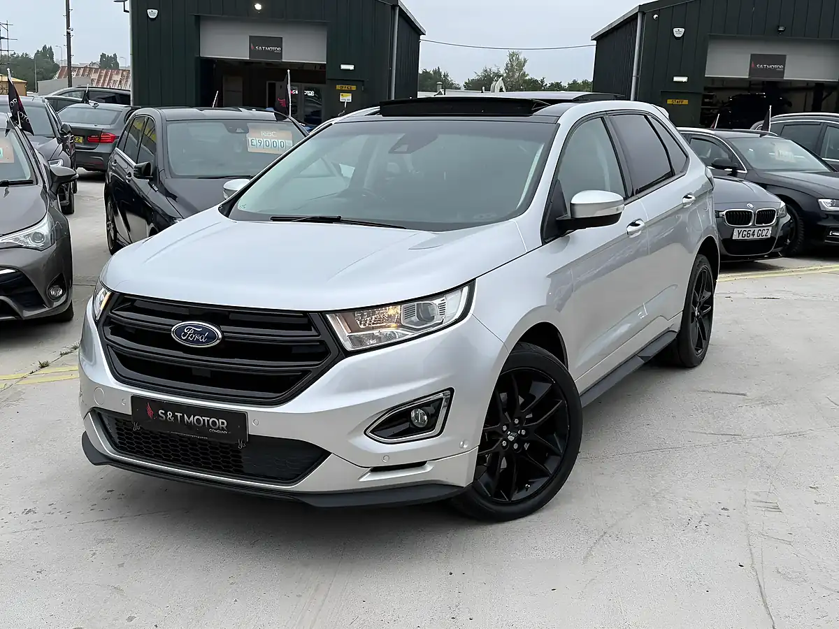 Used 2018 Ford Edge Sport Silver - Interior and Exterior details 3