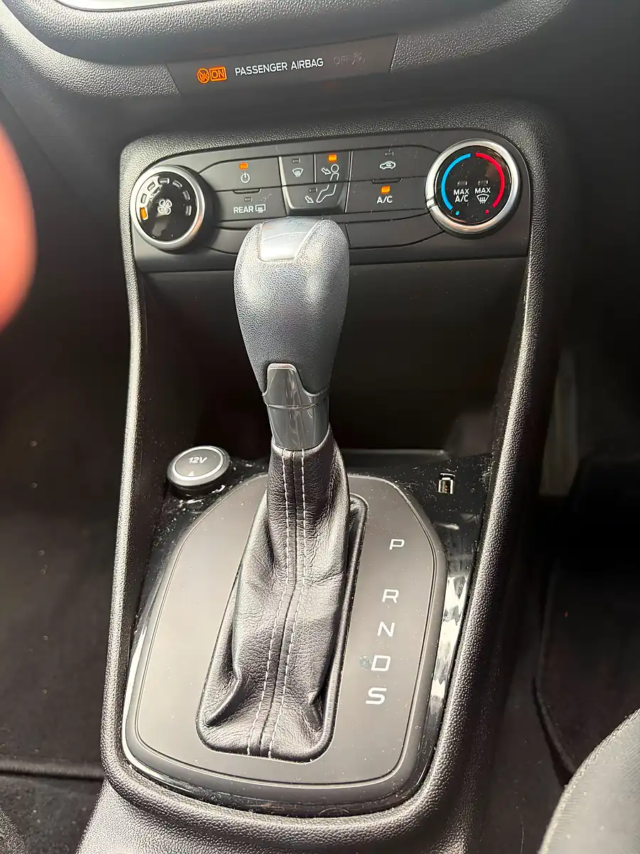Used 2018 Ford Fiesta Active 1 Silver - Interior and Exterior details 10