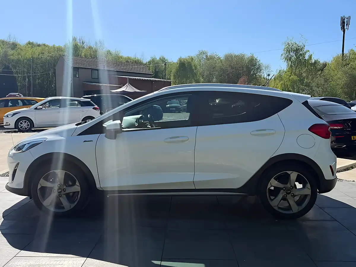 Used 2018 Ford Fiesta Active 1 White - Interior and Exterior details 6