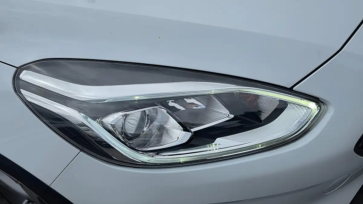 Used 2018 Ford Fiesta Active 1 White - Interior and Exterior details 16