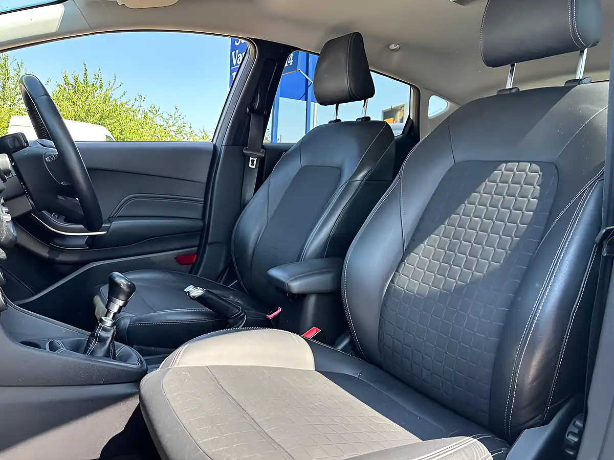 Used 2018 Ford Fiesta Active X Silver - Interior and Exterior details 15