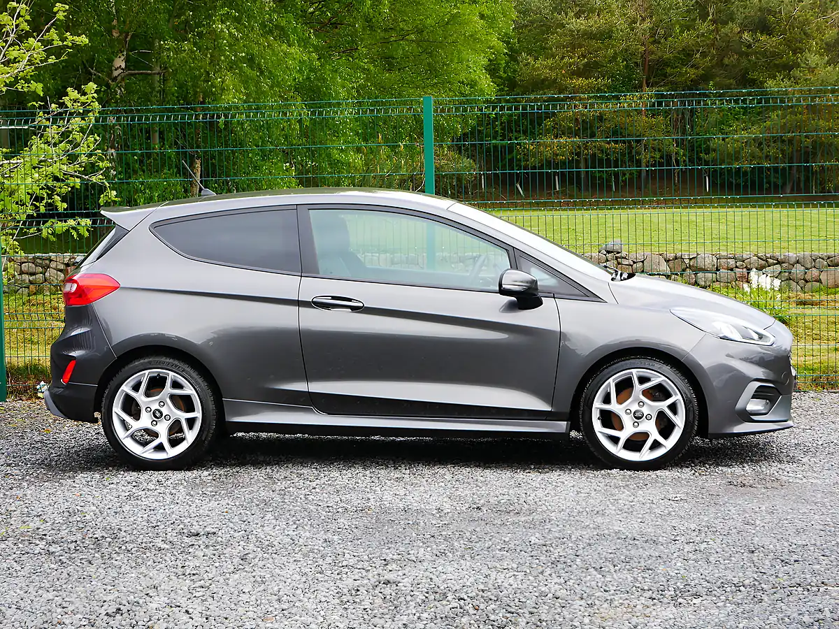 Used 2018 Ford Fiesta ST-2 Grey - Interior and Exterior details 5