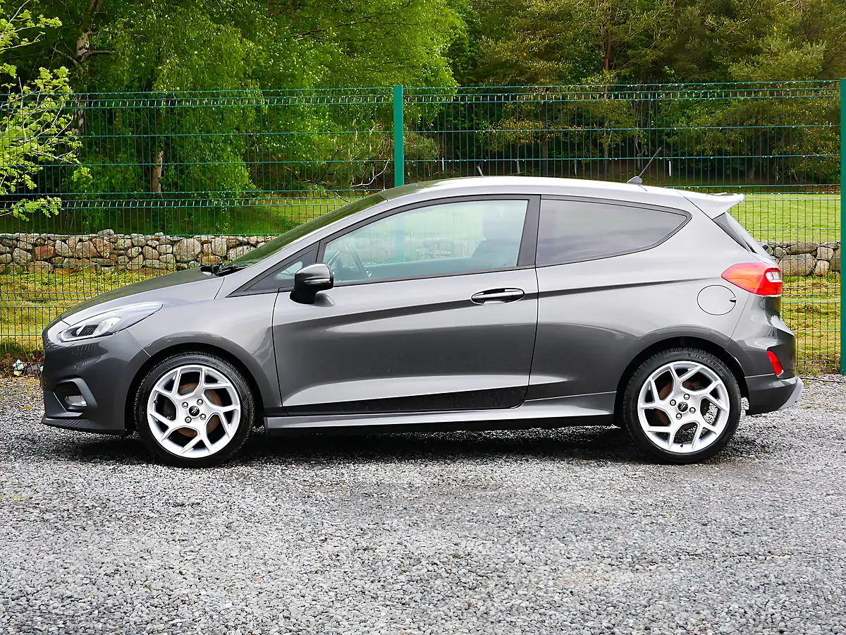 Used 2018 Ford Fiesta ST-2 Grey - Interior and Exterior details 6