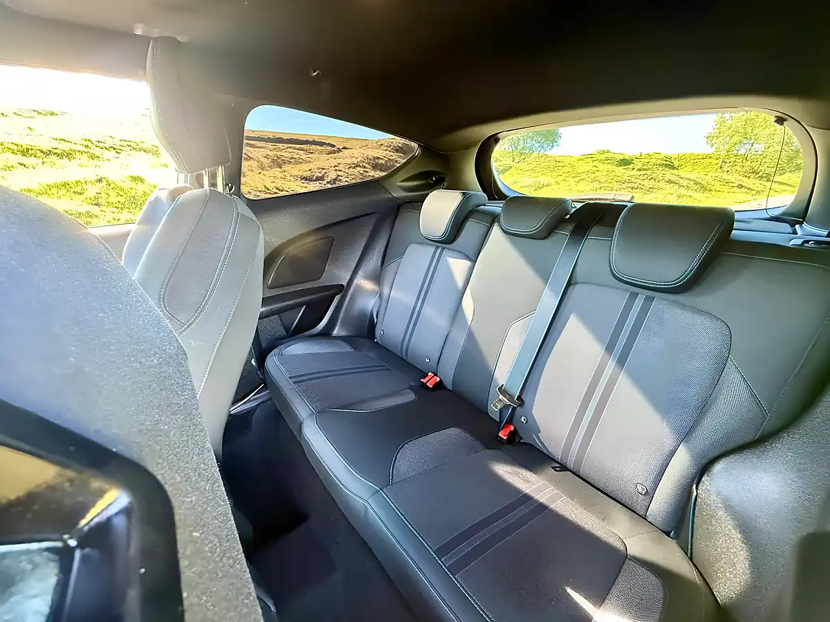 Used 2018 Ford Fiesta ST-2 Grey - Interior and Exterior details 17
