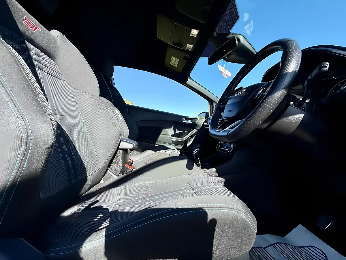 Used 2018 Ford Fiesta ST-2 Grey - Interior and Exterior details 20