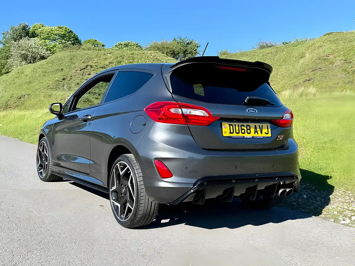 Used 2018 Ford Fiesta ST-2 Grey - Interior and Exterior details 5