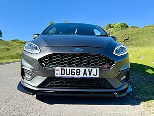 Used 2018 Ford Fiesta ST-2 Grey - Interior and Exterior details 8