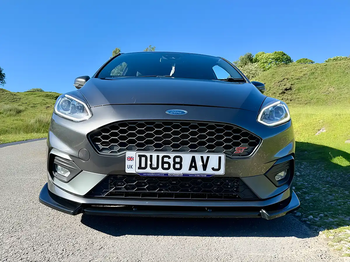Used 2018 Ford Fiesta ST-2 Grey - Interior and Exterior details 8
