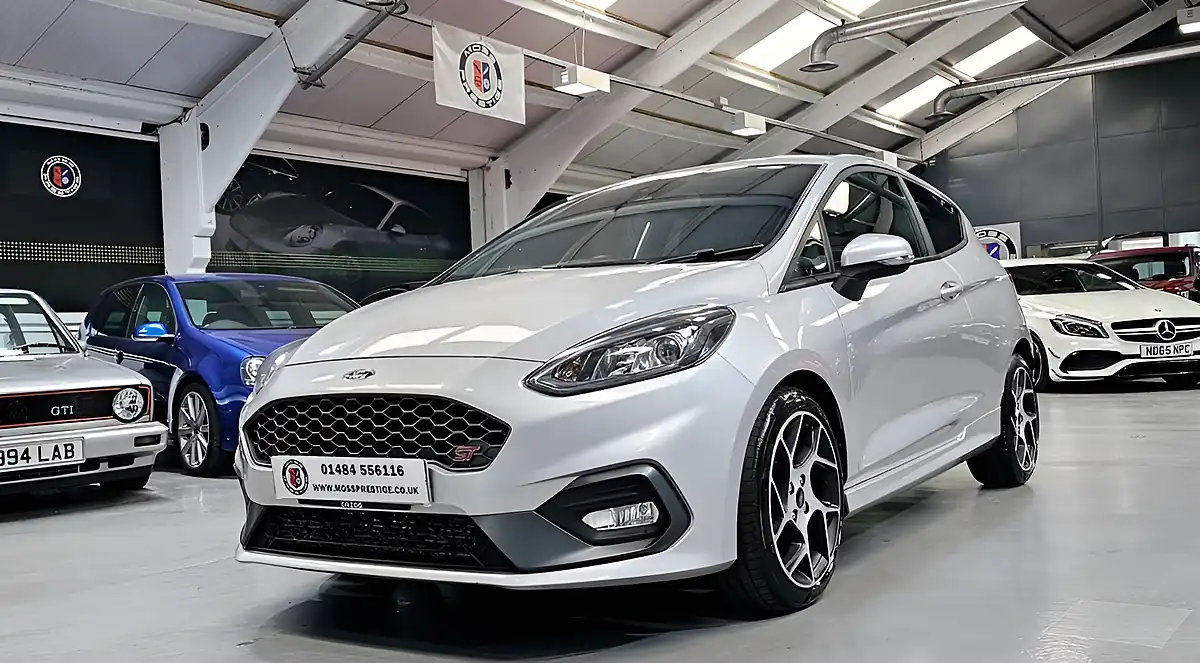 Used 2018 Ford Fiesta ST-2 Silver - Interior and Exterior details 13