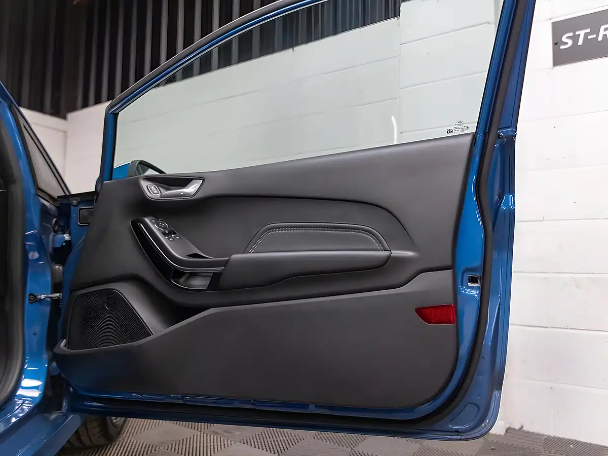 Used 2018 Ford Fiesta ST-3 Blue - Interior and Exterior details 13
