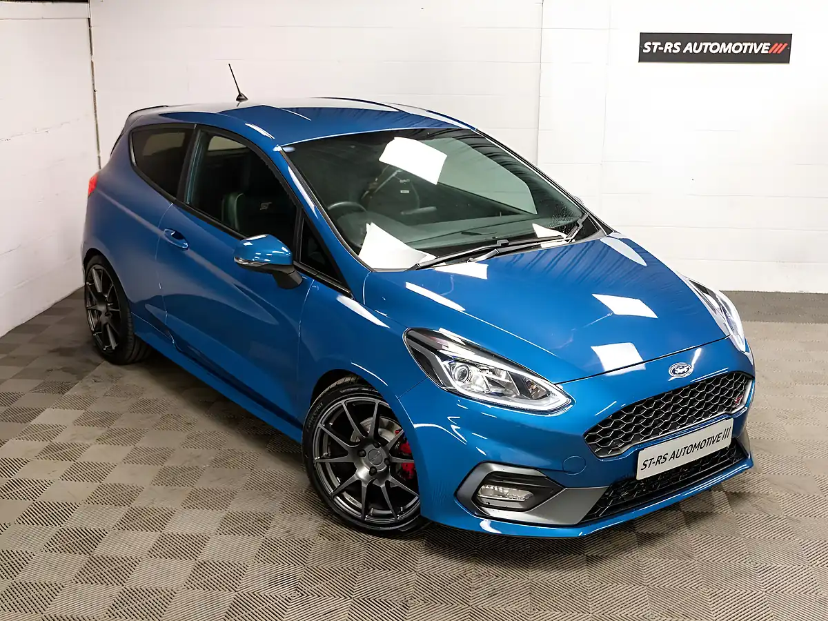 Used 2018 Ford Fiesta ST-3 Blue - Interior and Exterior details 5