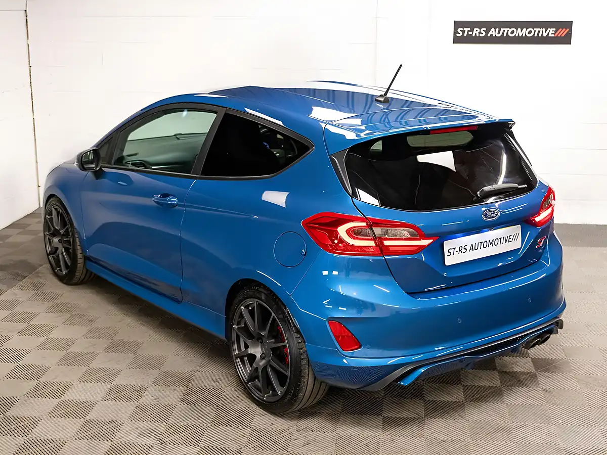 Used 2018 Ford Fiesta ST-3 Blue - Interior and Exterior details 7