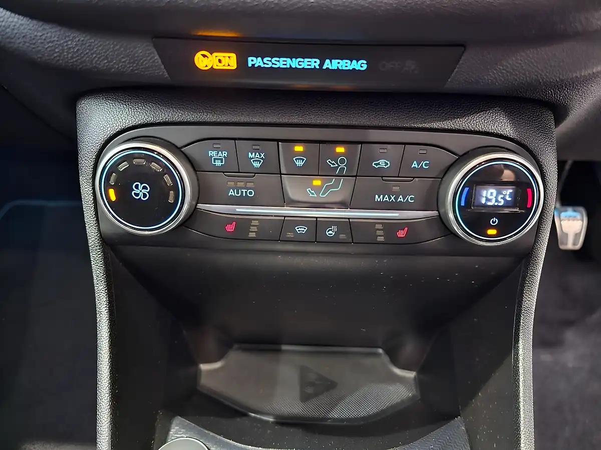Used 2018 Ford Fiesta ST-3 Frozen White - Interior and Exterior details 16