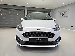 Used 2018 Ford Fiesta ST-3 Frozen White - Interior and Exterior details 2