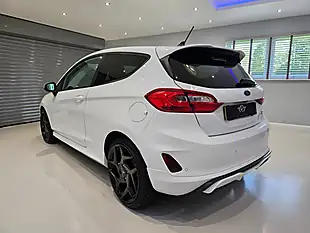 Used 2018 Ford Fiesta ST-3 Frozen White - Interior and Exterior details 6