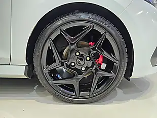 Used 2018 Ford Fiesta ST-3 Frozen White - Interior and Exterior details 8
