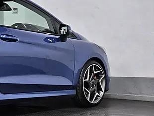 Used 2018 Ford Fiesta ST-3 Performance Blue - Interior and Exterior details 18