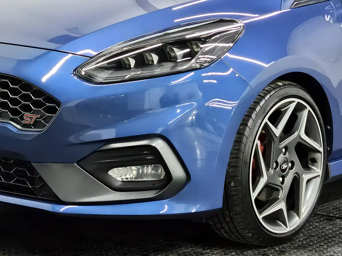Used 2018 Ford Fiesta ST-3 Performance Blue - Interior and Exterior details 19