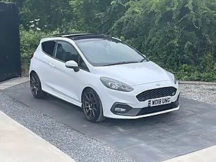 Used 2018 Ford Fiesta ST-3 White - Interior and Exterior details 14