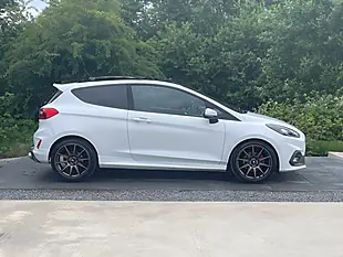 Used 2018 Ford Fiesta ST-3 White - Interior and Exterior details 3