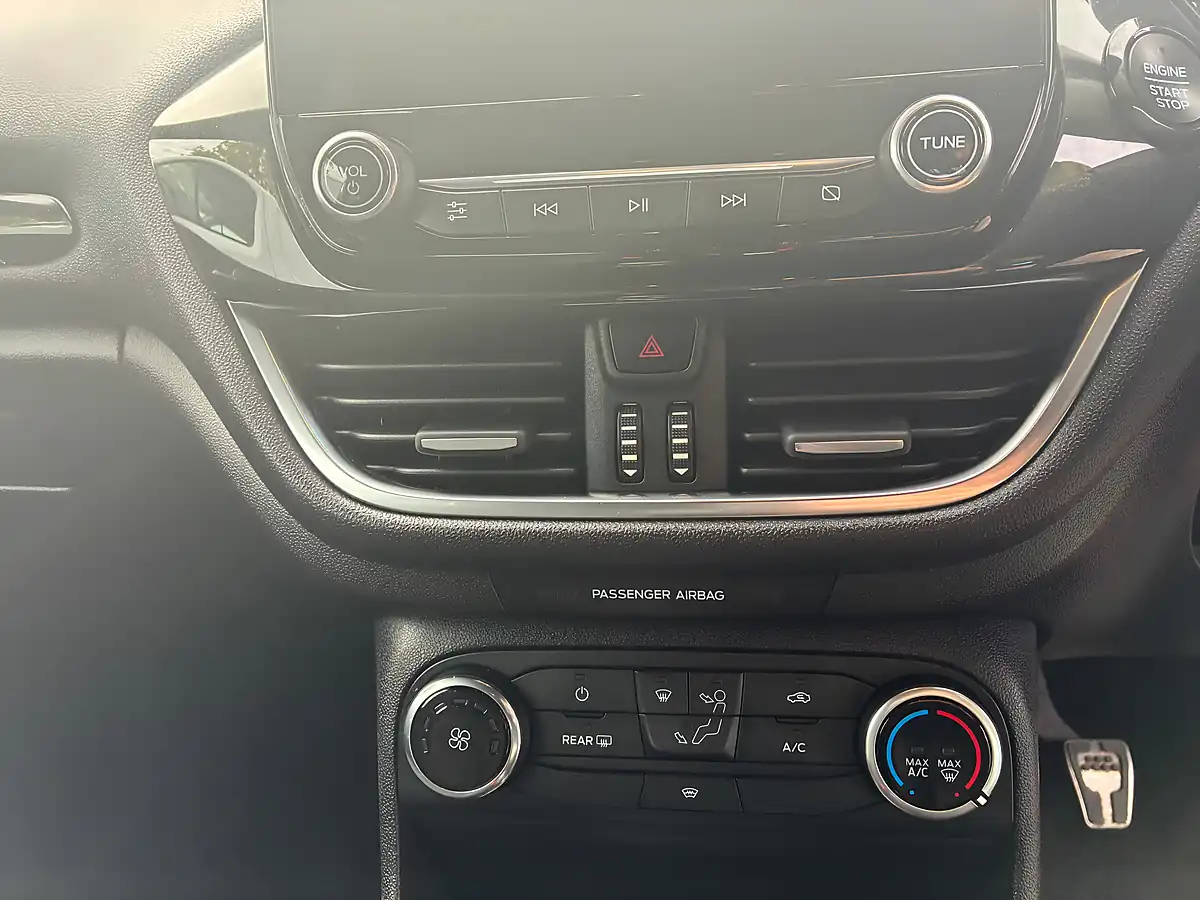 Used 2018 Ford Fiesta ST-Line Black - Interior and Exterior details 14