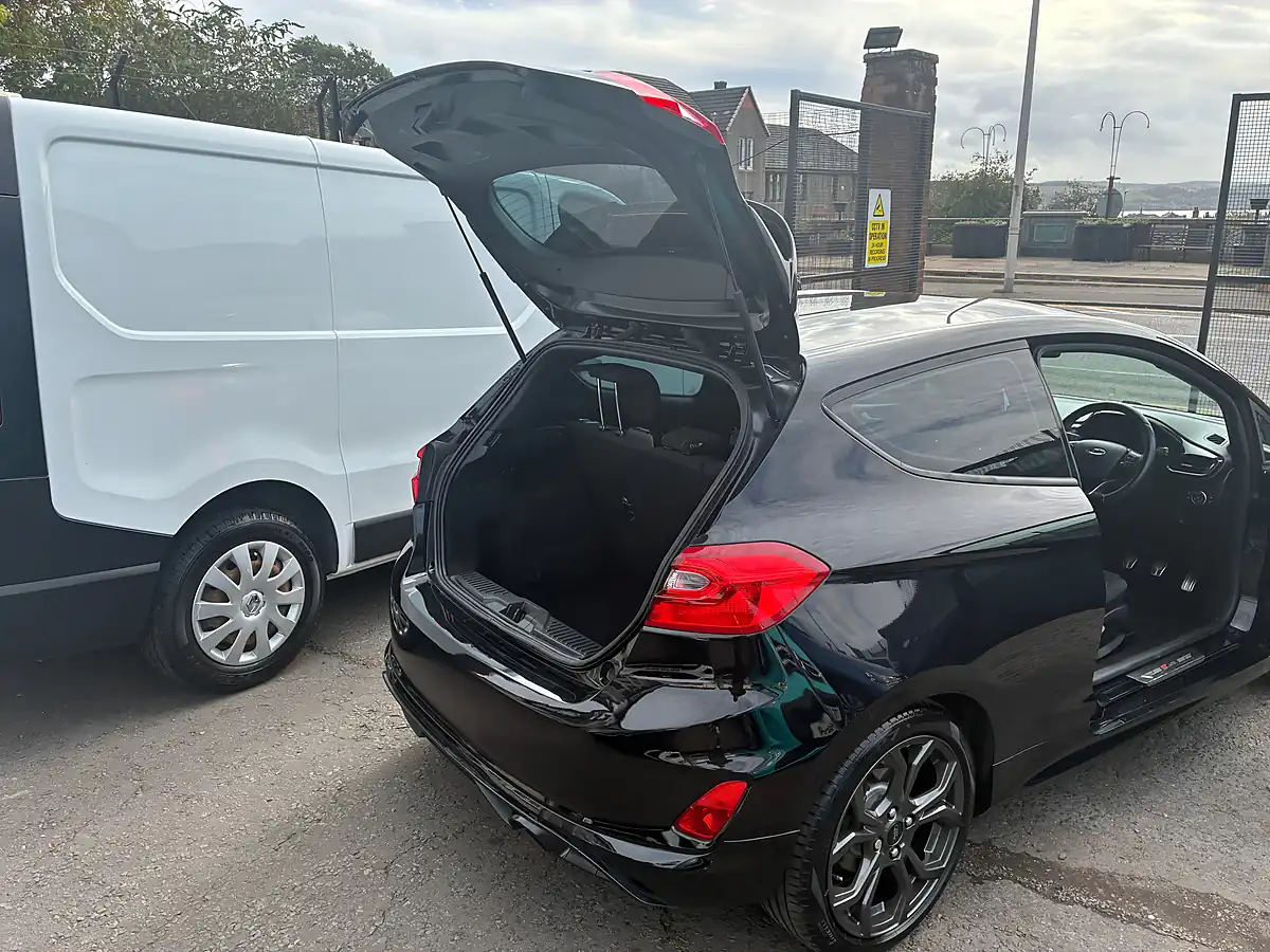 Used 2018 Ford Fiesta ST-Line Black - Interior and Exterior details 16