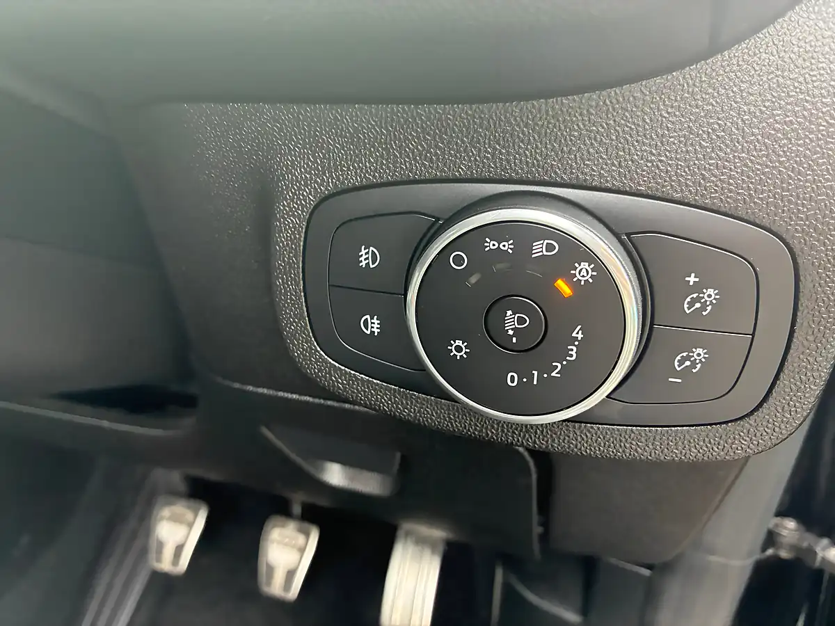 Used 2018 Ford Fiesta ST-Line Black - Interior and Exterior details 17
