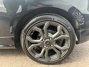 Used 2018 Ford Fiesta ST-Line Black - Interior and Exterior details 9