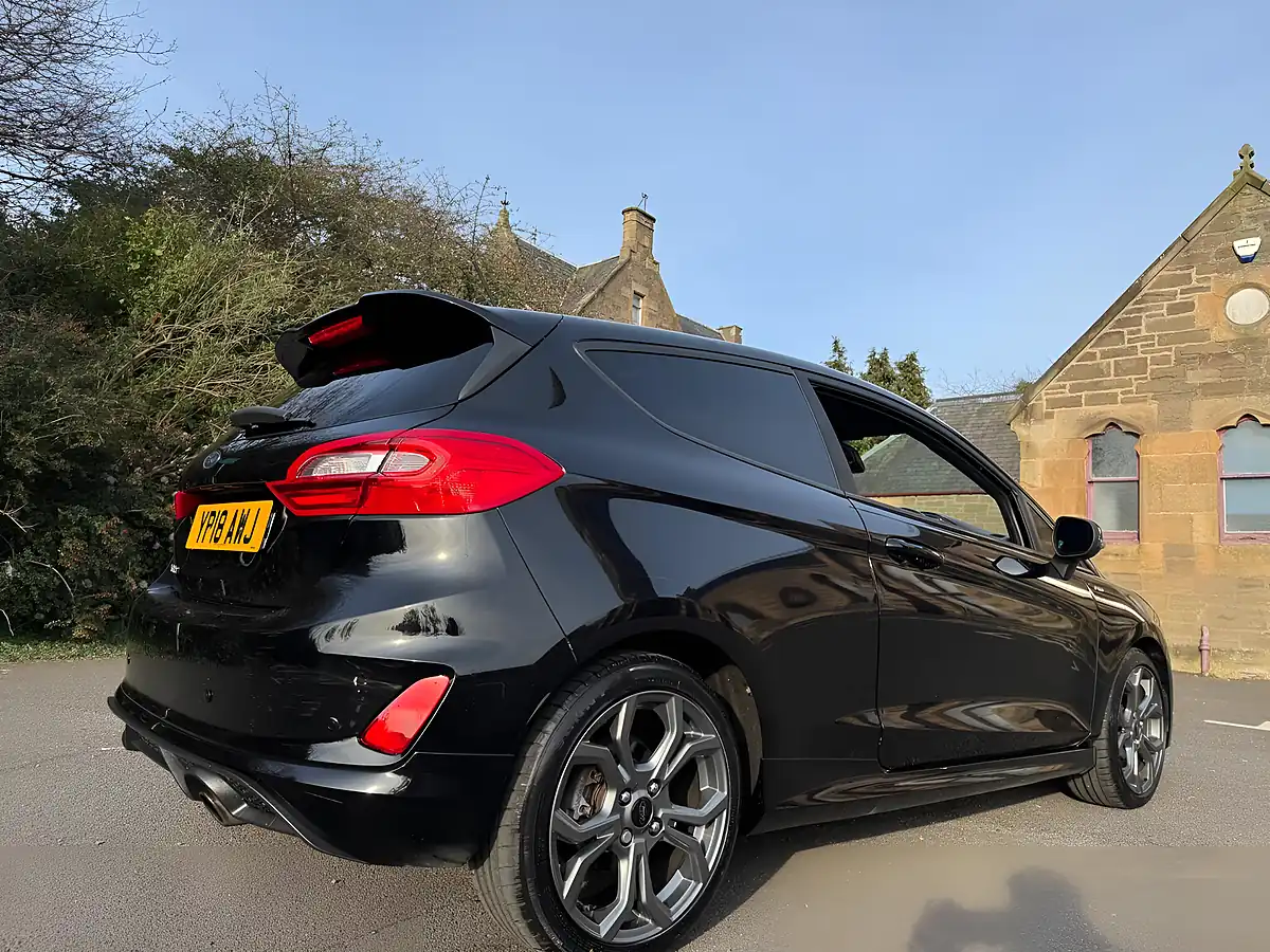 Used 2018 Ford Fiesta ST-Line Black - Interior and Exterior details 6