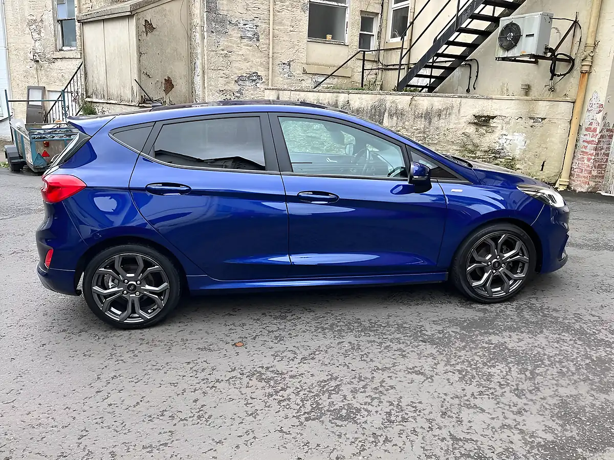 Used 2018 Ford Fiesta ST-Line Blue - Interior and Exterior details 10