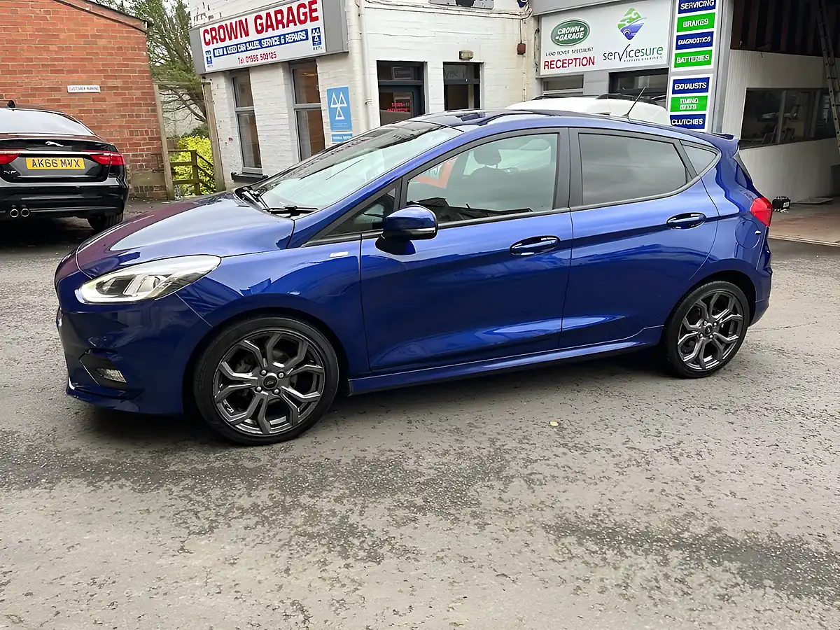 Used 2018 Ford Fiesta ST-Line Blue - Interior and Exterior details 3