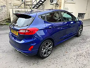 Used 2018 Ford Fiesta ST-Line Blue - Interior and Exterior details 8