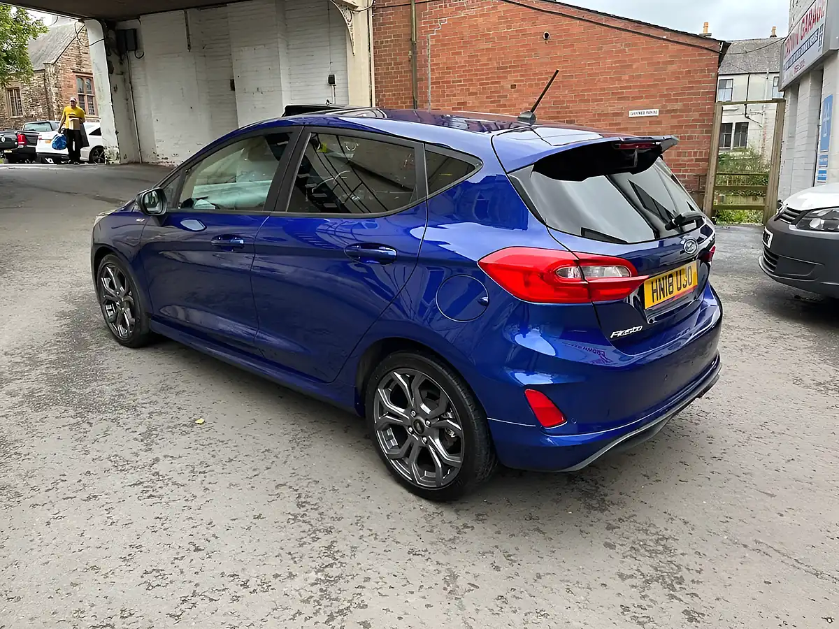 Used 2018 Ford Fiesta ST-Line Blue - Interior and Exterior details 9