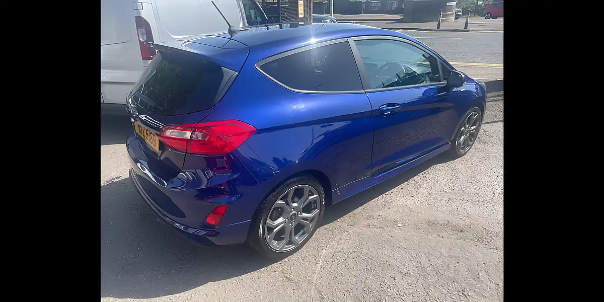 Used 2018 Ford Fiesta ST-Line Blue - Interior and Exterior details 4