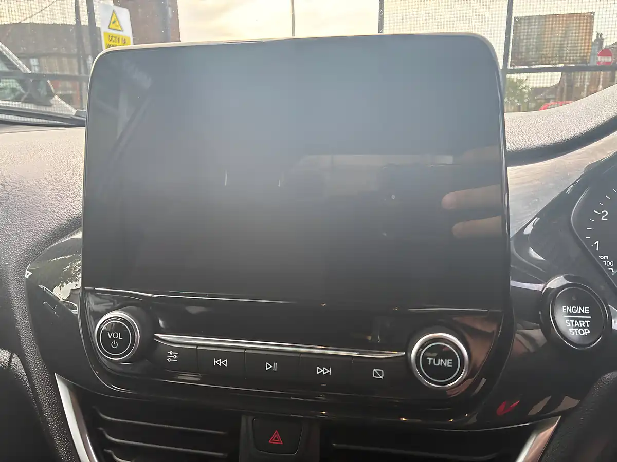 Used 2018 Ford Fiesta ST-Line Blue - Interior and Exterior details 11